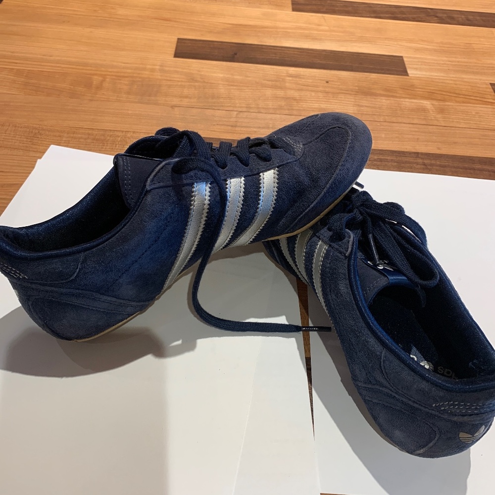 Adidas’s original size 6